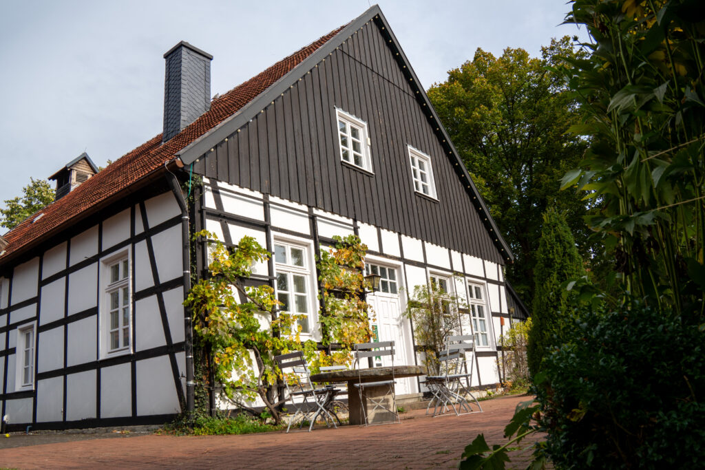 Historisches Fachwerkgebäude im Dorf